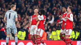 他都展现出 他都展现出